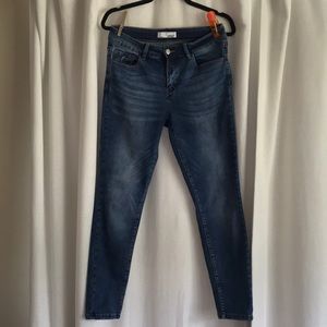 Vervet skinny jeans size 29